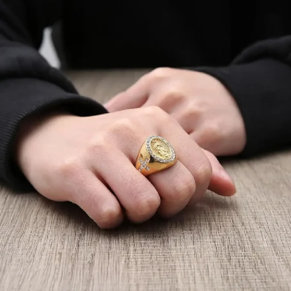 Anillo de la Virgen de Guadalupe en Acero Inoxidable con Circonitas - Joyería Religiosa para Mujer - Image 2
