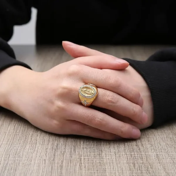 Anillo de la Virgen de Guadalupe en Acero Inoxidable con Circonitas - Joyería Religiosa para Mujer - Image 3