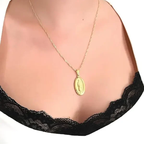 Collar de la Virgen de Guadalupe en Baño de Oro 18K - Joyería Religiosa Elegante - Image 3